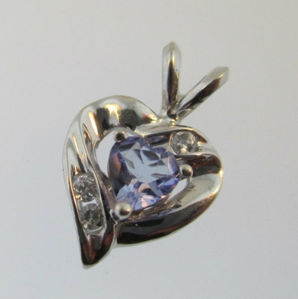 10k White Gold Tanzanite and CZ Heart Pendant - Picture 10 of 10